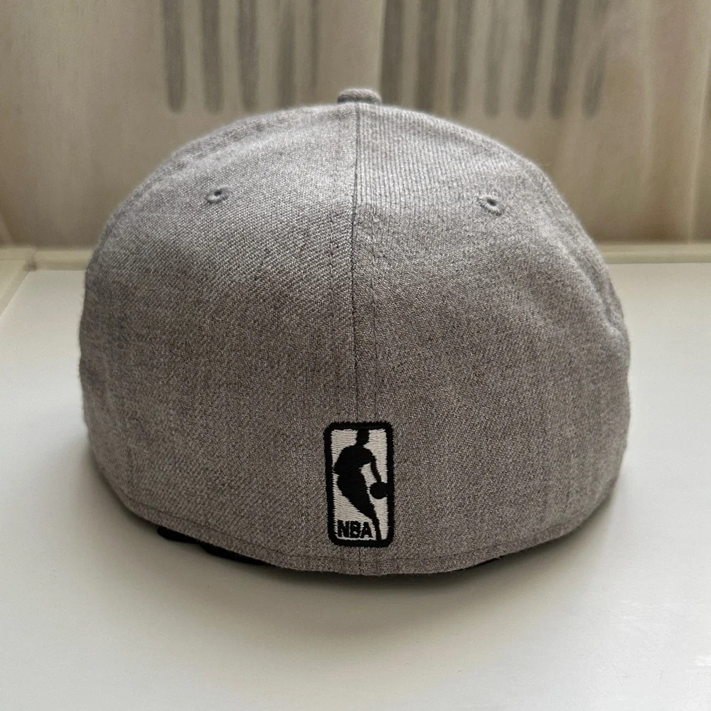 New Era Cap Brooklyn Gray Colorful Logo Men's Basketball